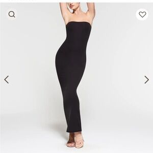 SKIMS Fits Everybody Tube Dress in size S
